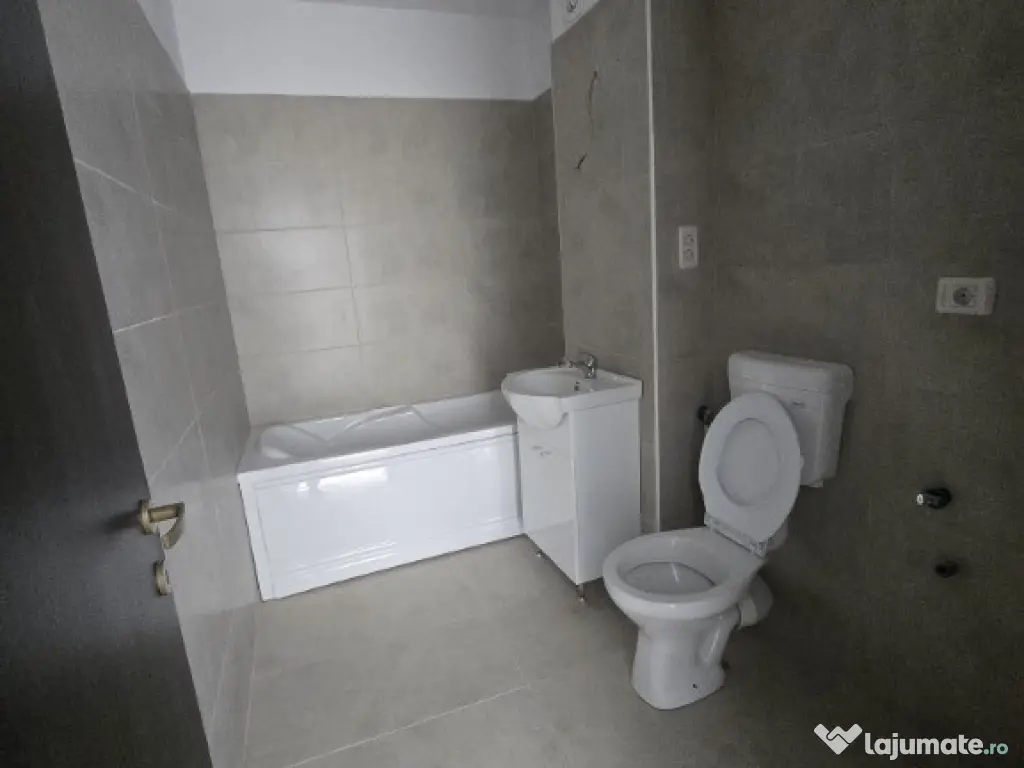 Studio 84.110 /Tva inclus 