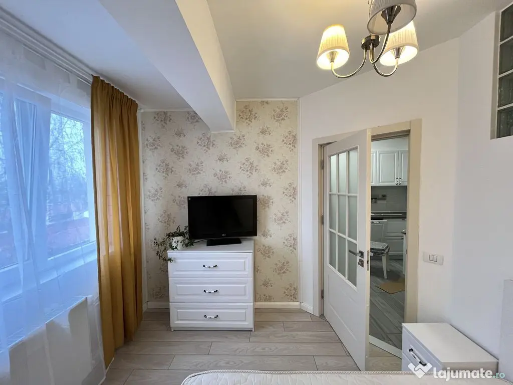 Studio bine compartimentat, parcare, complet mobilat, ren... 
