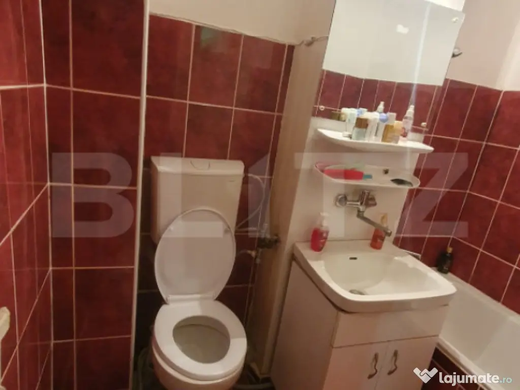 Garsonieră decomandată, renovată complet, zonă centrală 