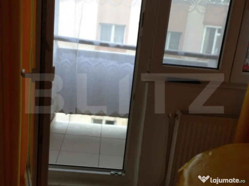 Garsonieră decomandată, renovată complet, zonă centrală 