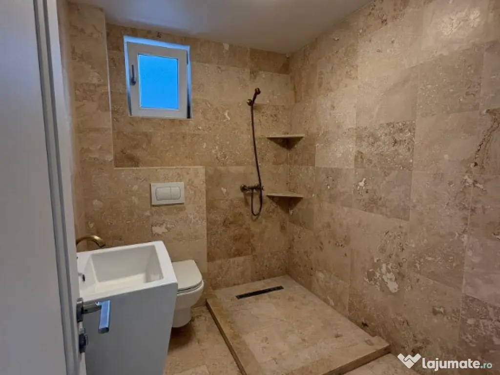 Casa 4 dormitoare renovata finisaje premium teren 459mp Lumina 