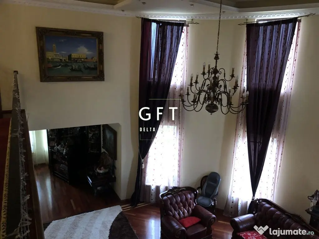 Casa de vanzare, 14 camere+teren 3500 mp, piscina interioara 