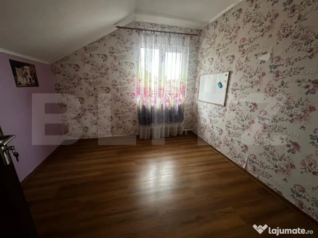 Casa individuala cu 3 camere si teren 640mp,Vintul de jos 