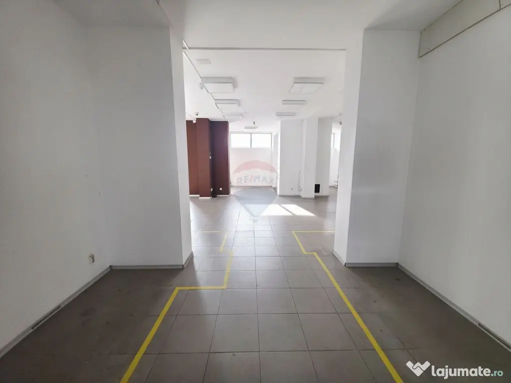 Spațiu comercial de 828 mp de vânzare în zona 1 Mai 