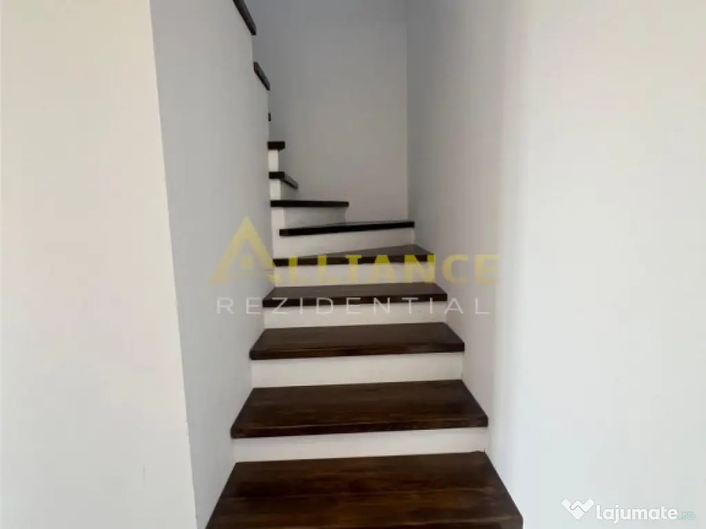 4 camere 2 bai teren 217mp 