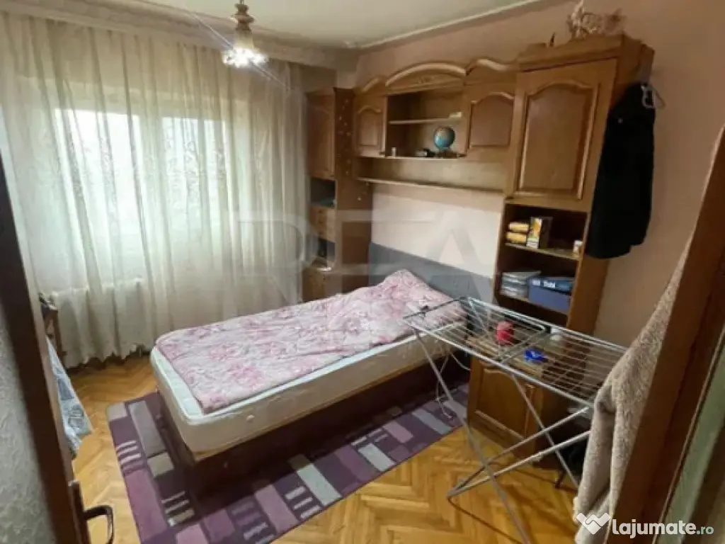 4 camere Doamna Ghica decomandat, an 1990, 97 mp 