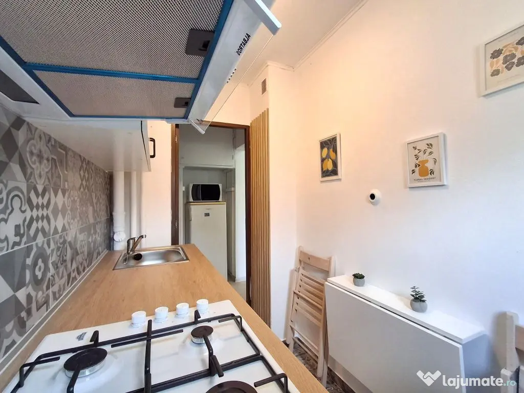 De Vanzare 2 Camere Bd Constantin Brancoveanu 