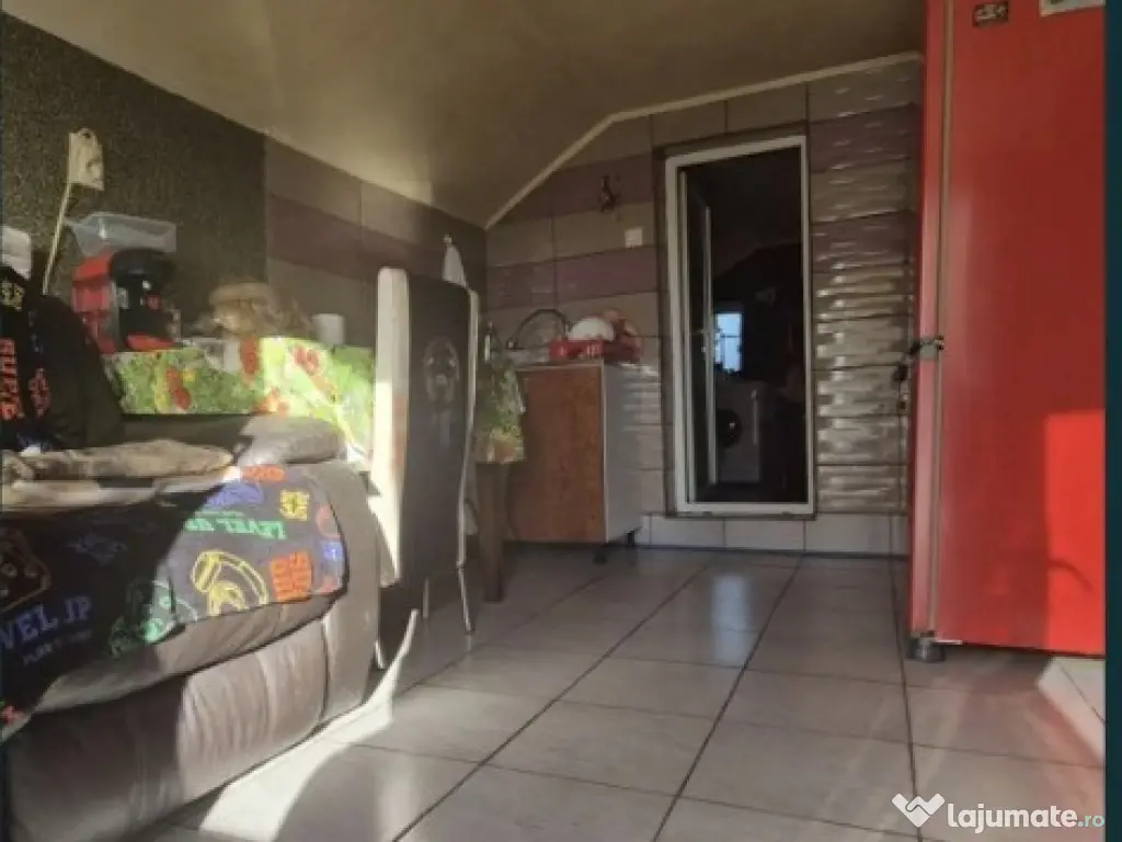 Casă de vânzare în comuna Băiculesti. sat Tutana, judet Arges 