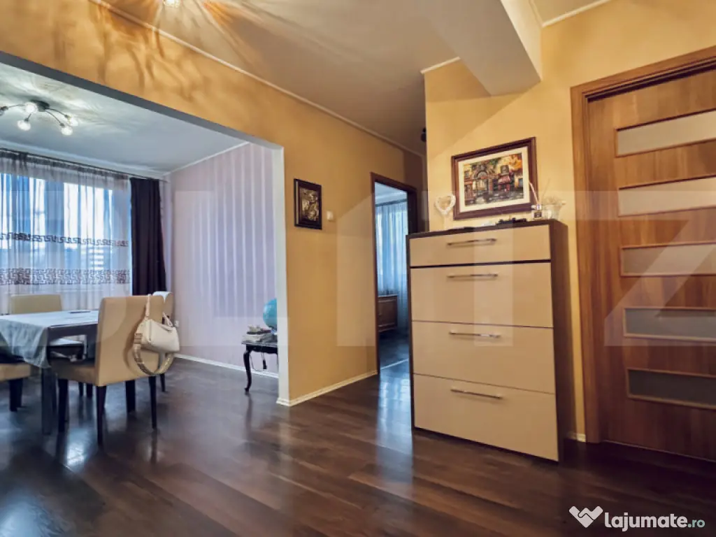 Apartament 4 camere, 2 bai, decebal, etaj intermediar 