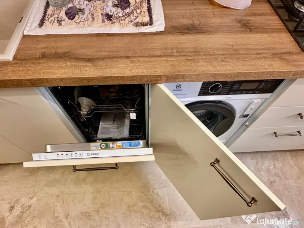 Apartament 2 camere, situat in zona City Park Mall 