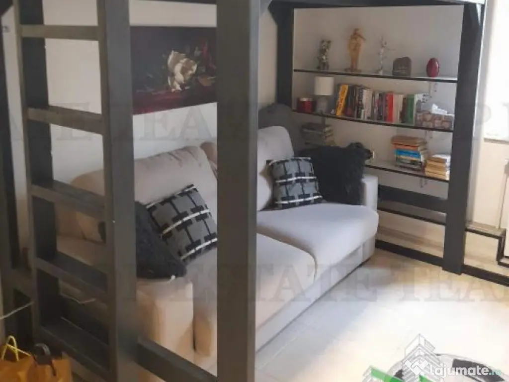 Apartament 2 camere compartimentat parter si demisol, zona 