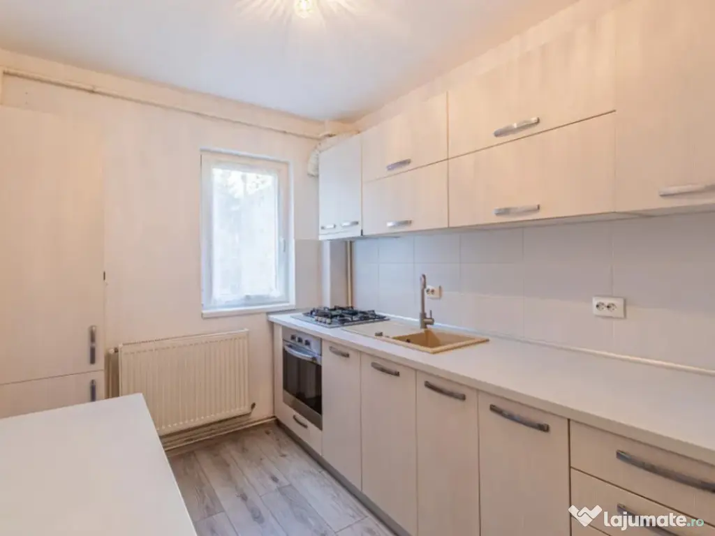 Apartament 2 camere, semidecomandat - zona Astra 