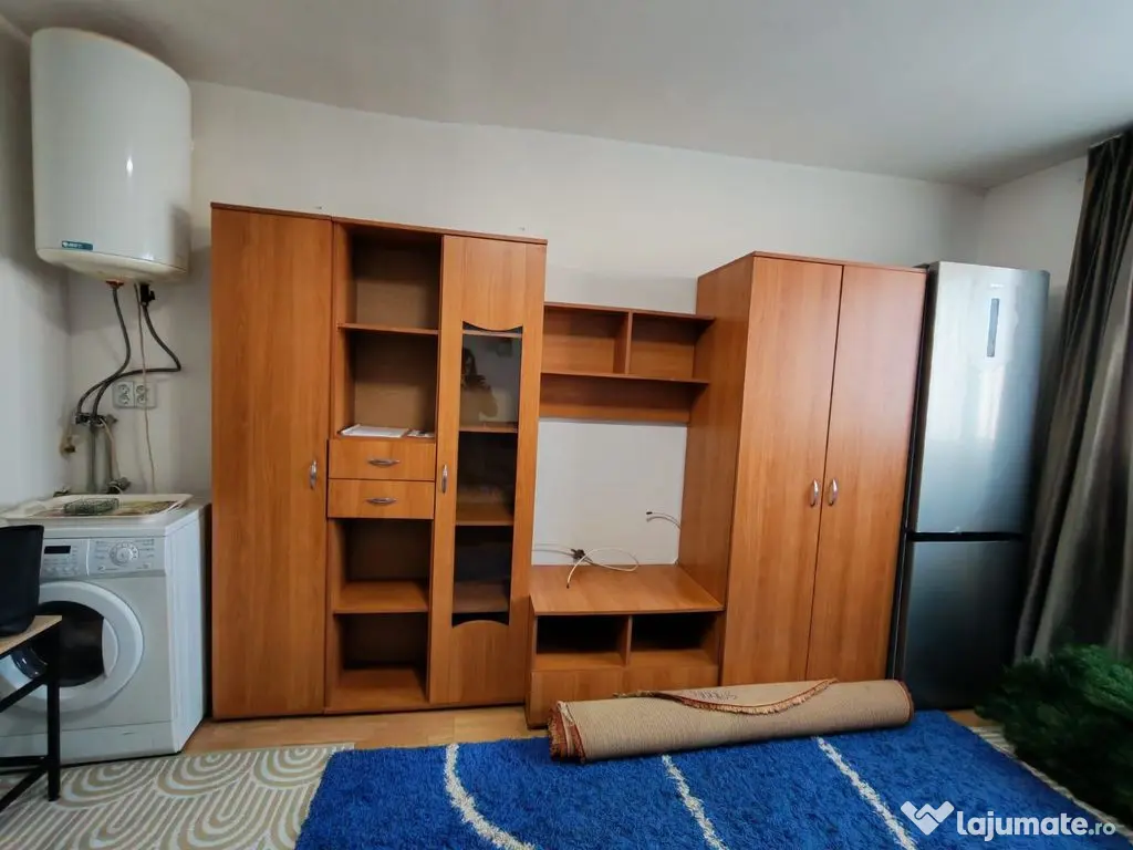 Garsoniera - zona centrala - stadion Nasaud - etaj 3 
