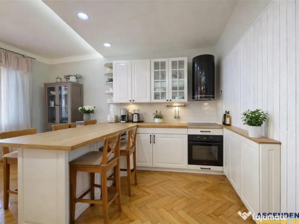 Film3D! Proprietate regim special, 3bai, balcon, mobilat, ac