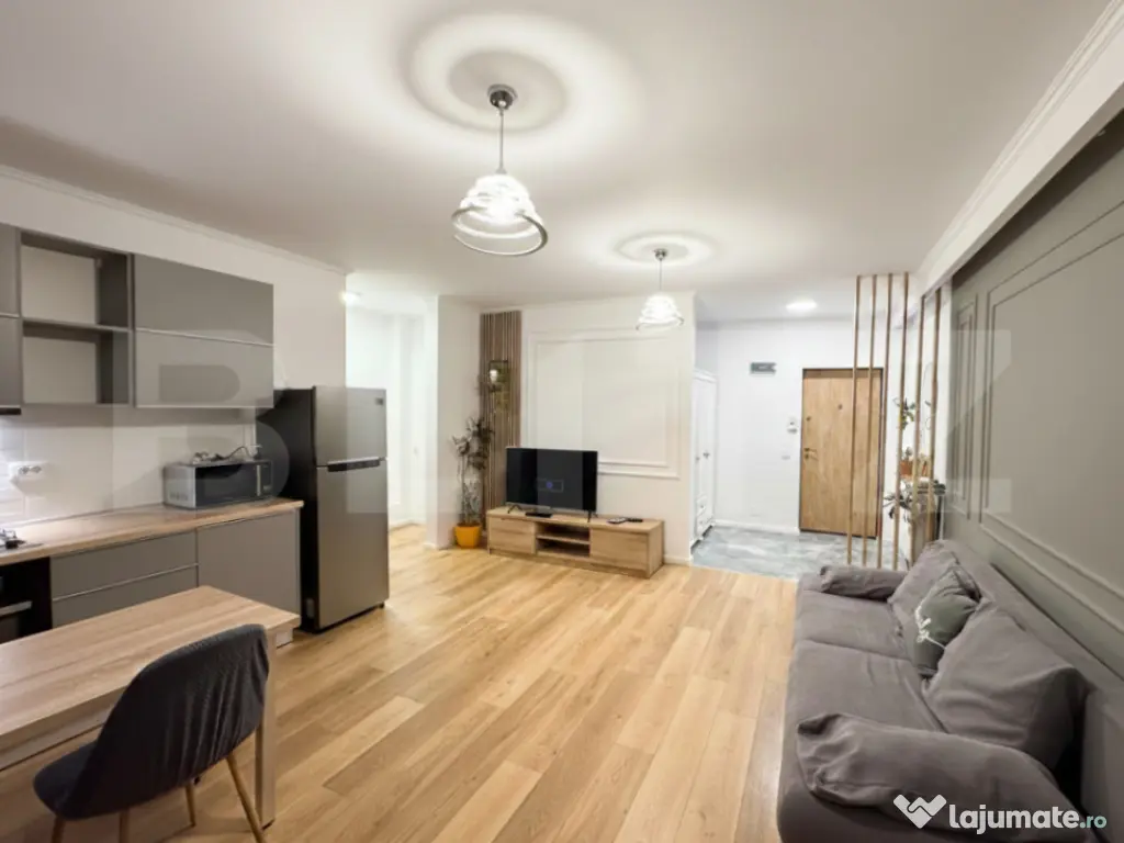 Apartament 2 camere, lux, parcare subterana, zona: Iulius Ma 