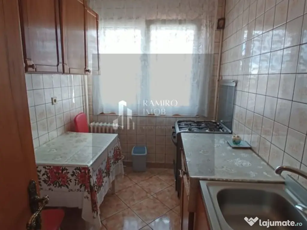 Apartament 3 camere Sector 4