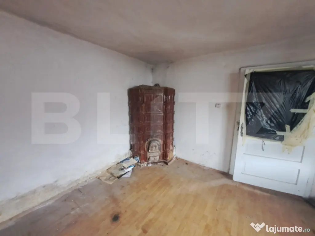 Casă de renovat cu teren generos 1.400 mp – Codlea