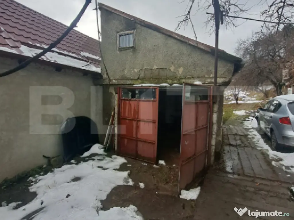 Casă de renovat cu teren generos 1.400 mp – Codlea