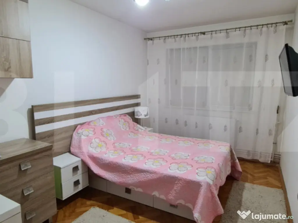 Apartament cu 3 camere 74 mp, Mobilat Modern, Garaj, zona Ma