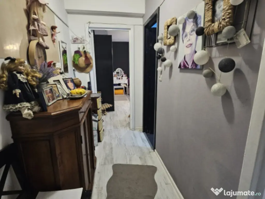 Garsoniera decomandata, 35 mp utili, zona Craiovita Noua 