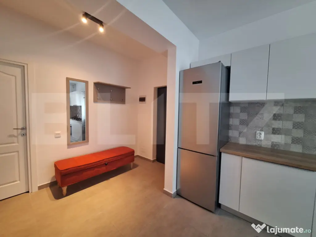 Apartamenrt 2 camere decomandate , 55mp, parcare + boxa, zon 