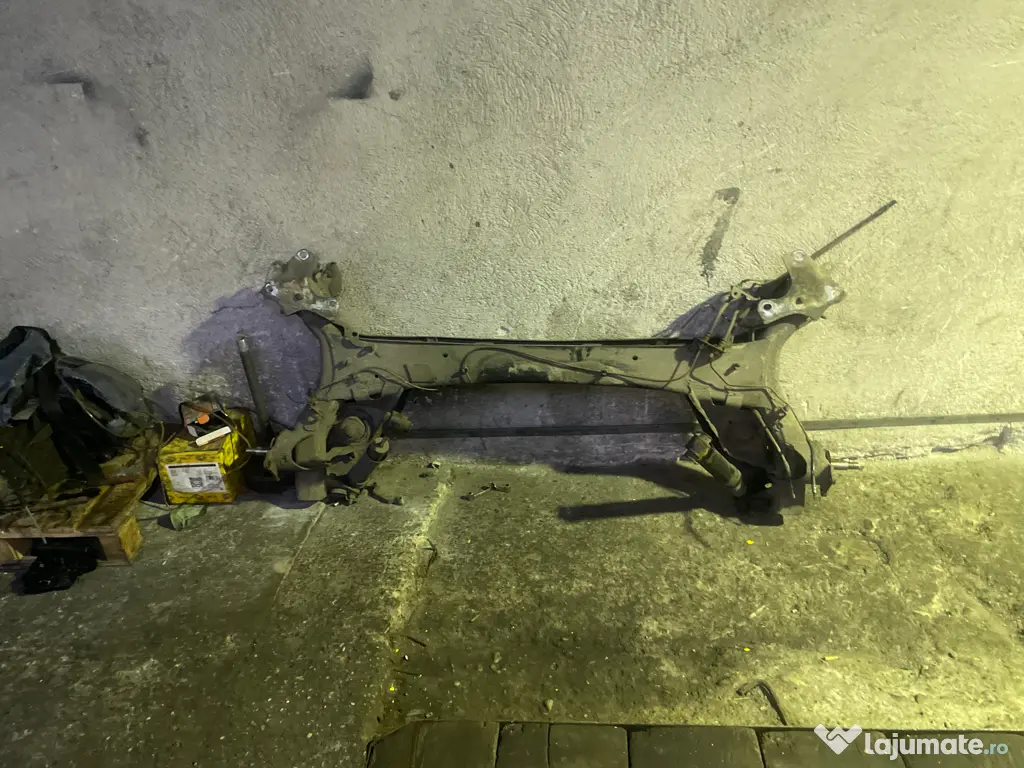 Punte spate Renault Megan 2 an 2005 