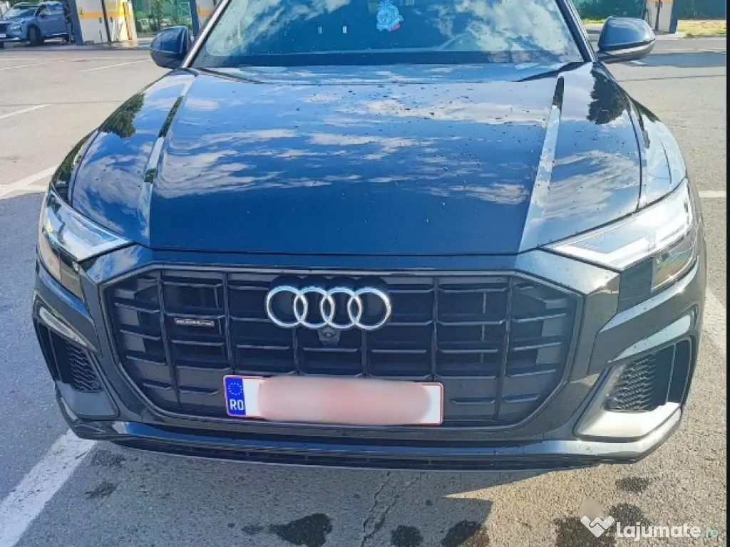 Audi q8 s line 2020 