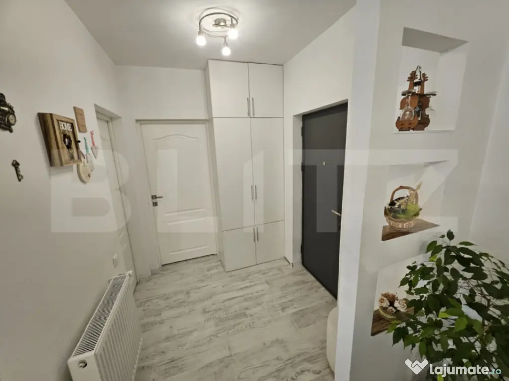 Apartament semidecomandat cu 2 camere, foarte luminos, zona