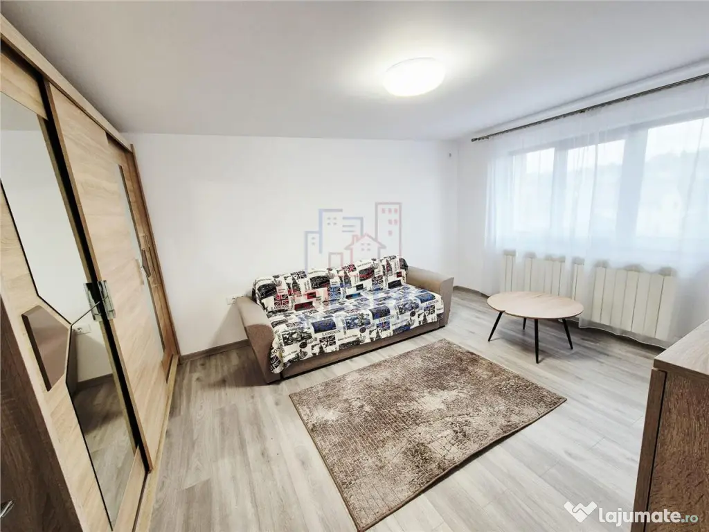 Apartament cu camere decomandat de inchiriat 