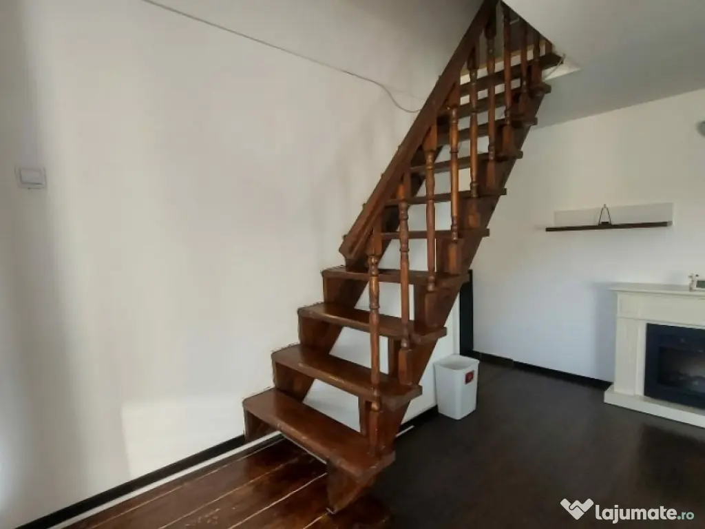 Apartament Cu 3 Camere Decomandate Zona George Enescu 