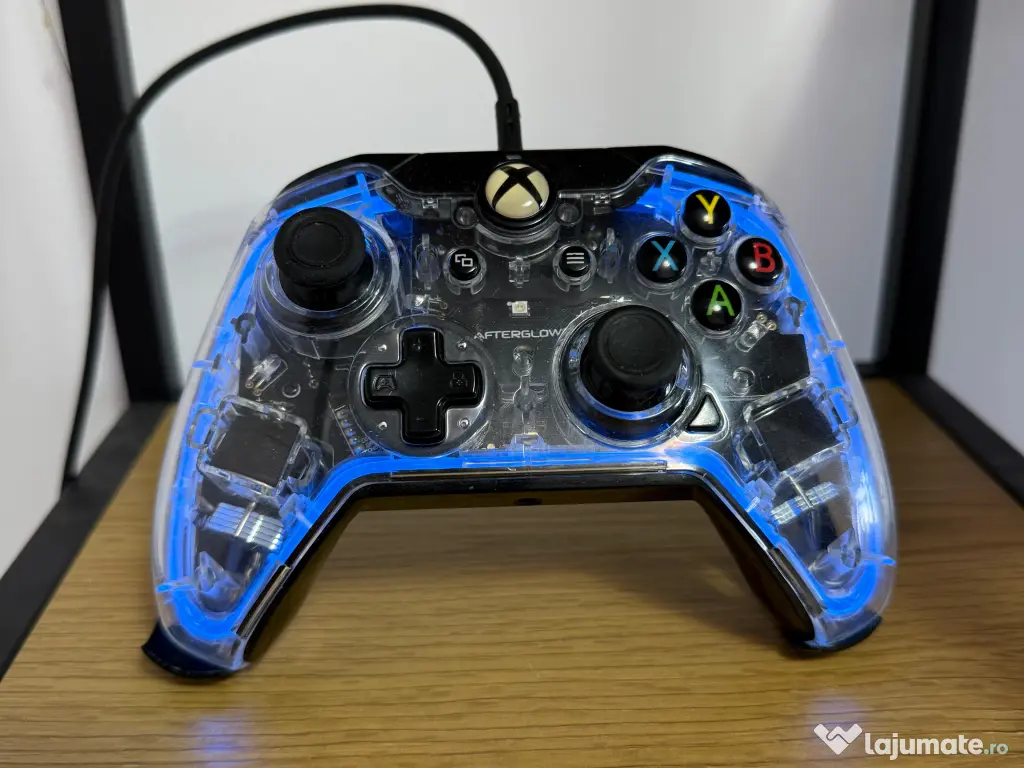 Controller Xbox cu fir - RGB - Negociabil 