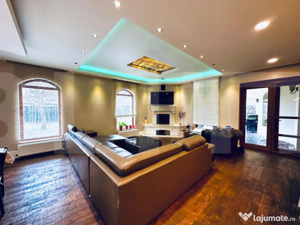 Casă pe parter 7 camere, 305 mp, teren 1100 mp, zona Exteri