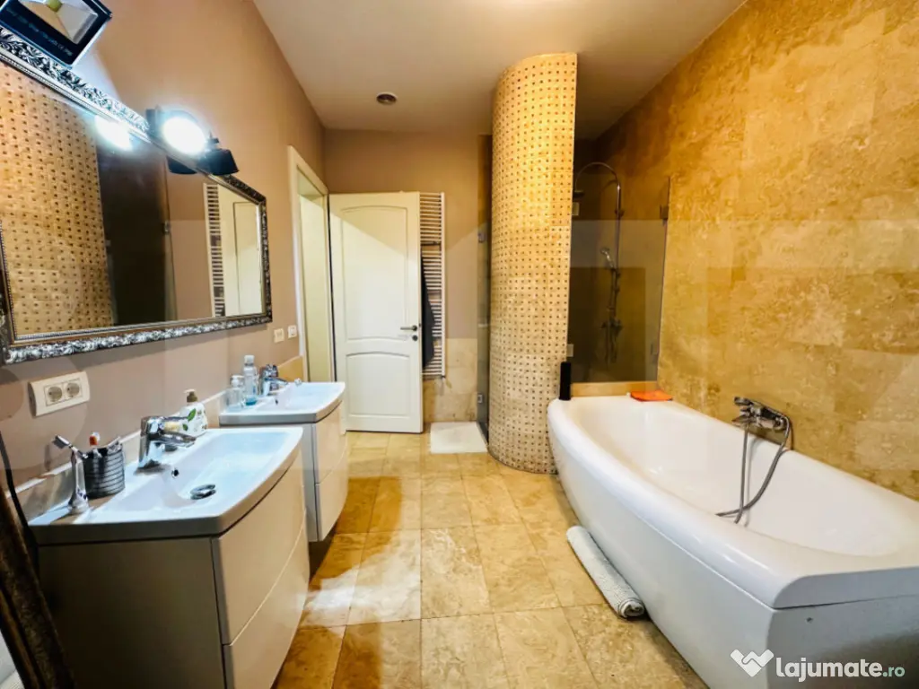 Casă pe parter 7 camere, 305 mp, teren 1100 mp, zona Exteri