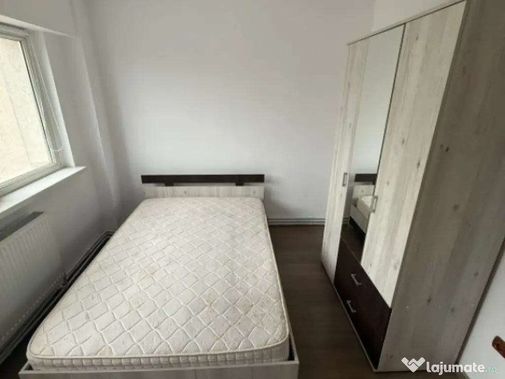 - Apartament 3 camere, confort 1 decomandat Obor, etaj 3. 
