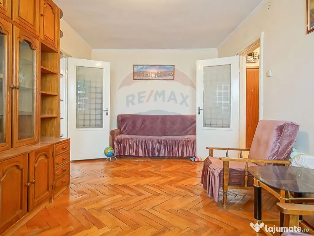 Apartament cu 2 camere de vânzare în zona Florilor 
