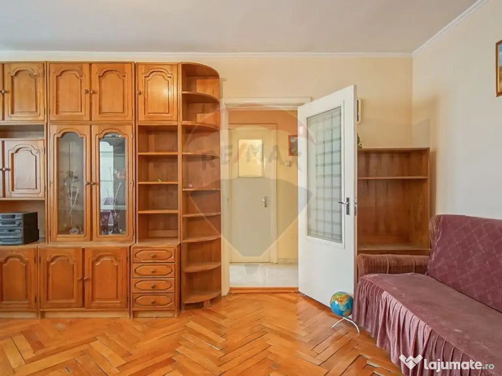 Apartament cu 2 camere de vânzare în zona Florilor 