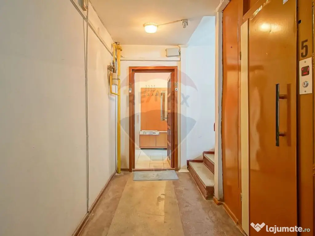 Apartament cu 2 camere de vânzare în zona Florilor 