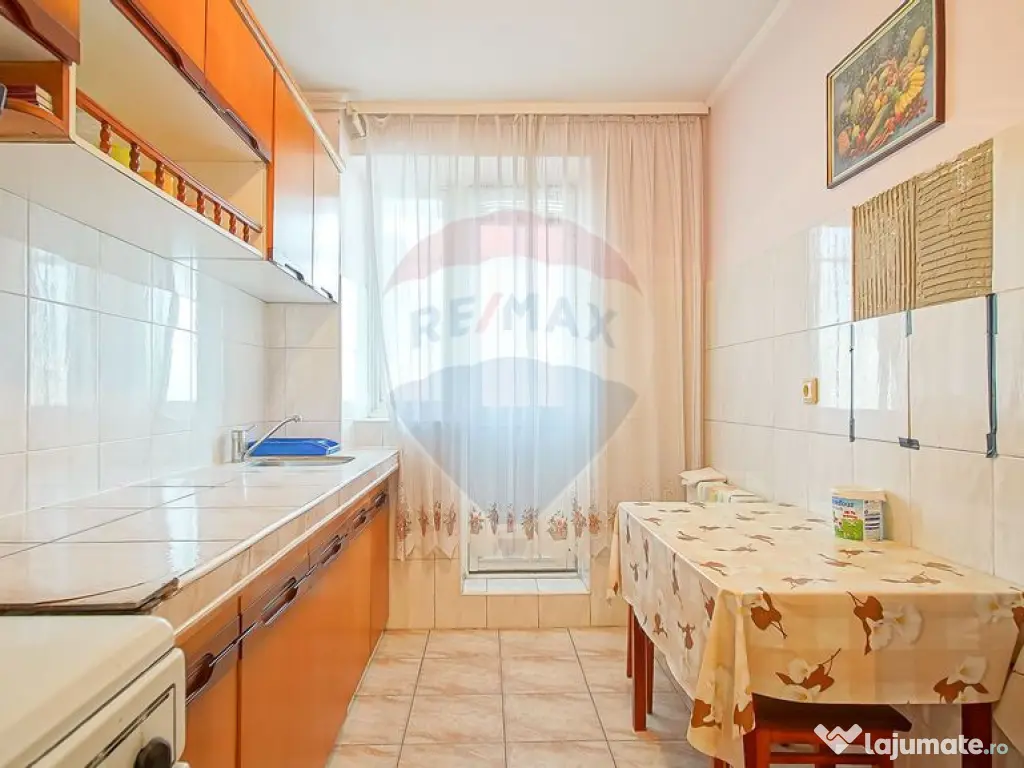 Apartament cu 2 camere de vânzare în zona Florilor 