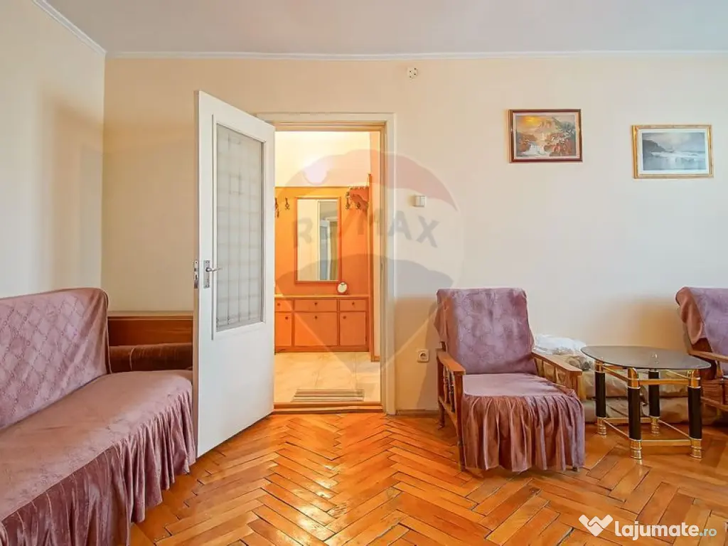 Apartament cu 2 camere de vânzare în zona Florilor 