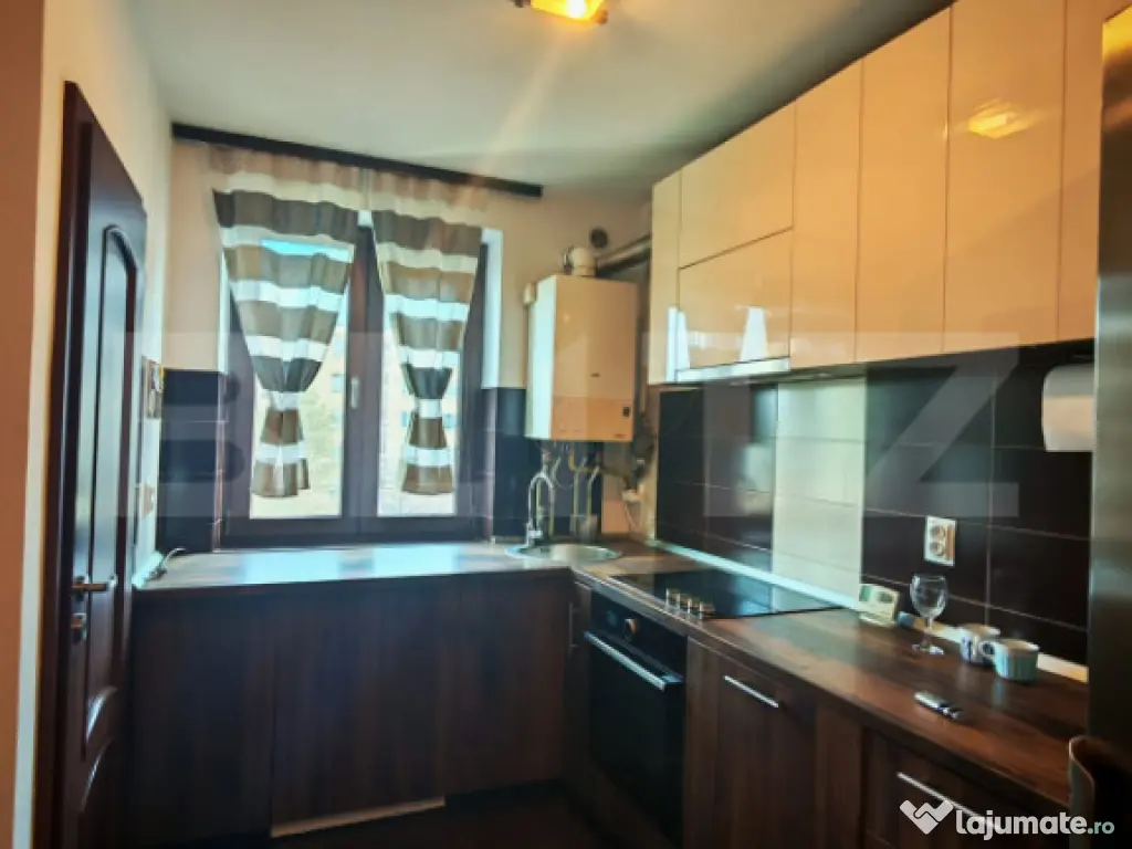 Apartament renovat cu 2 camere, 48 mp, Micro II 