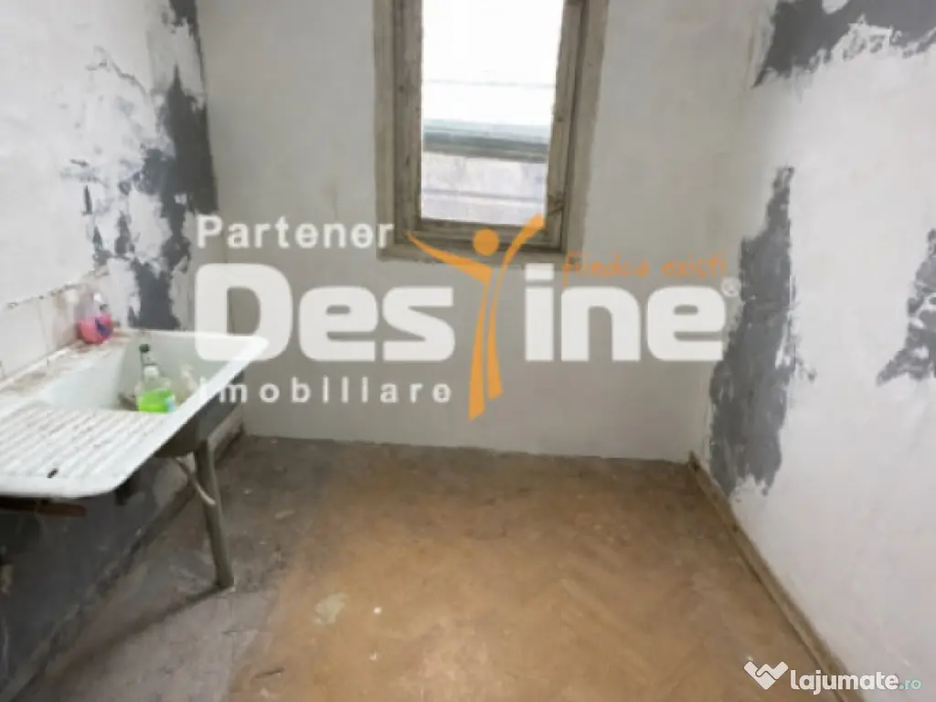 Bulevardul Primăverii - Apartament 2 camere, semidecomandat