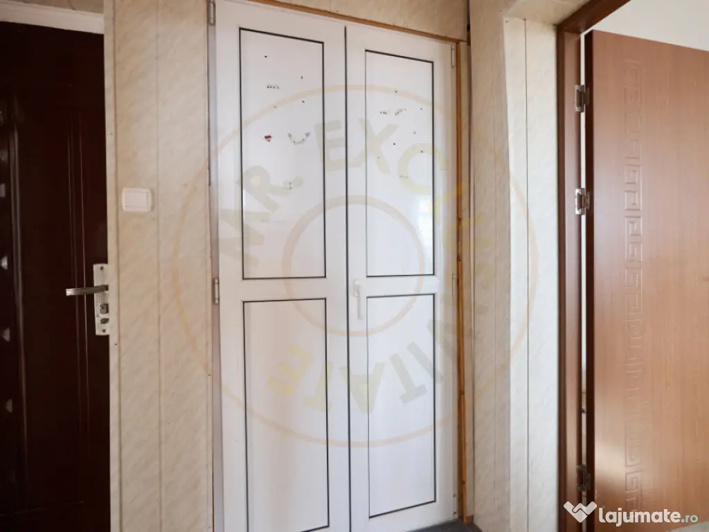 Apartament 3 camere Craiovei