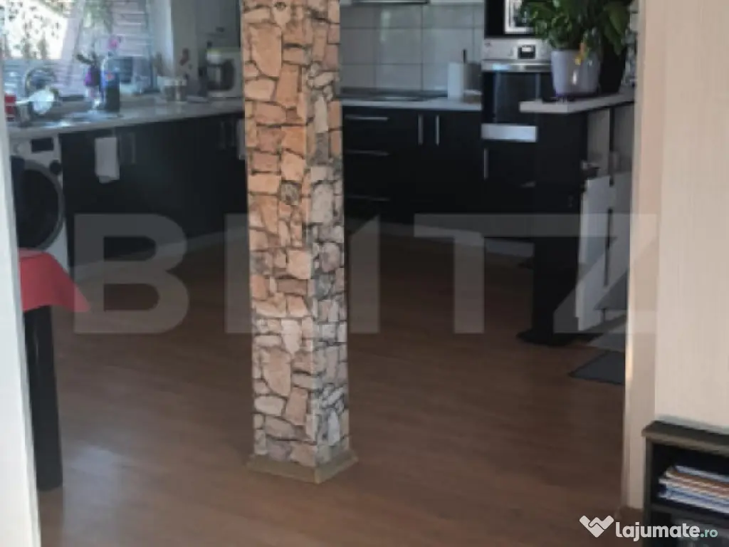 Apartament semidecomandat cu 3 camere, 89mp utili, parcare, 