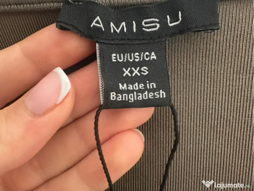 Bluză AMISU – mărime XXS – nouă, cu etichetă 