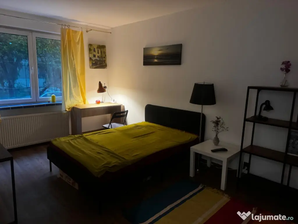 Inchiriez garsoniera Militari