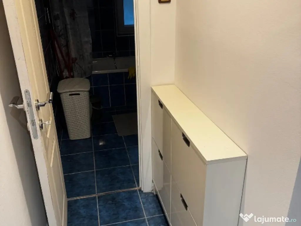 Inchiriez garsoniera Militari