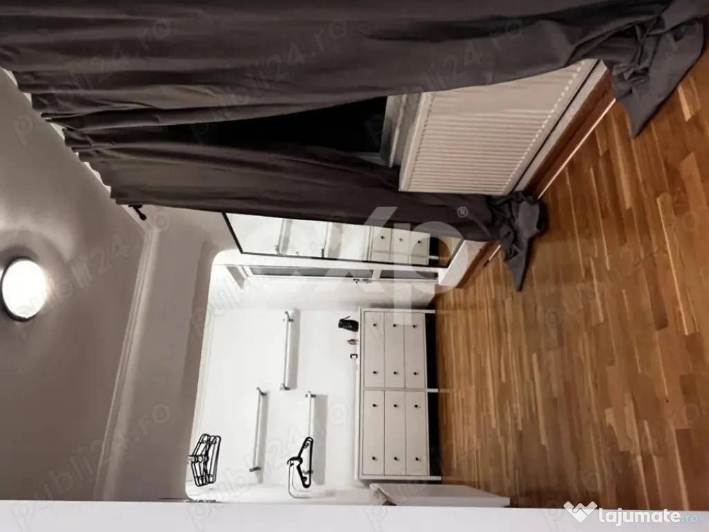 De inchiriat apartament 3 camere in vila, Strada Trivale 