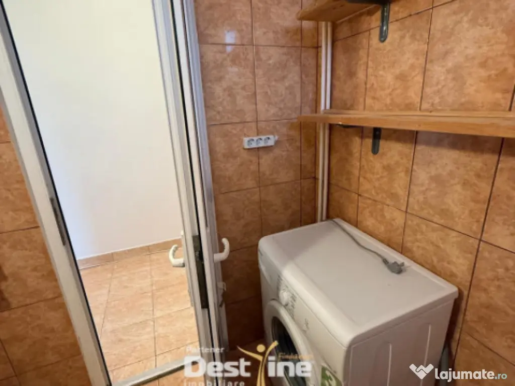 Apartament de inchiriat 2 camere 50Mp central 300euro