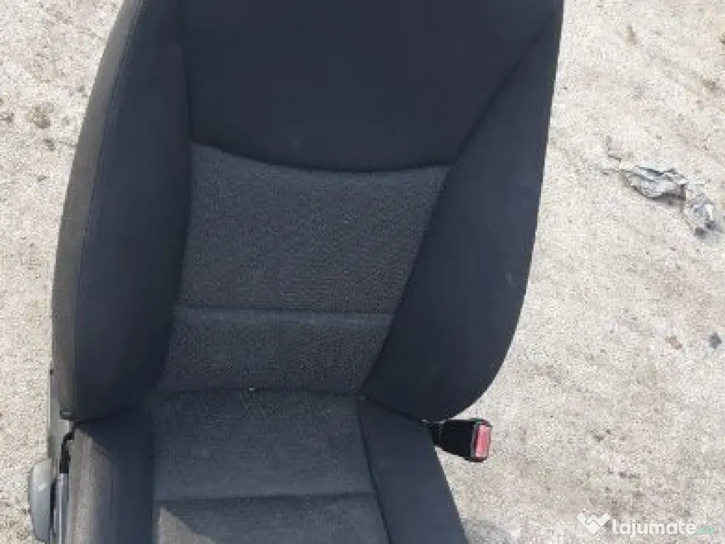 Interior BMW e90 cu incalzire