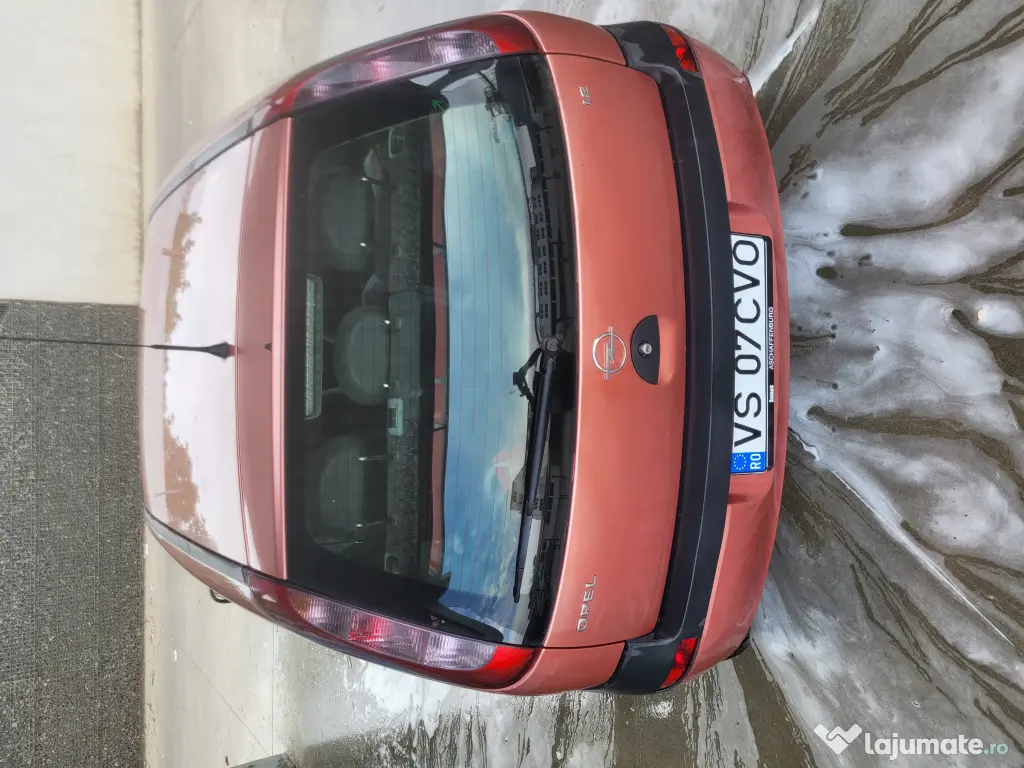 Opel corsa c an 2001